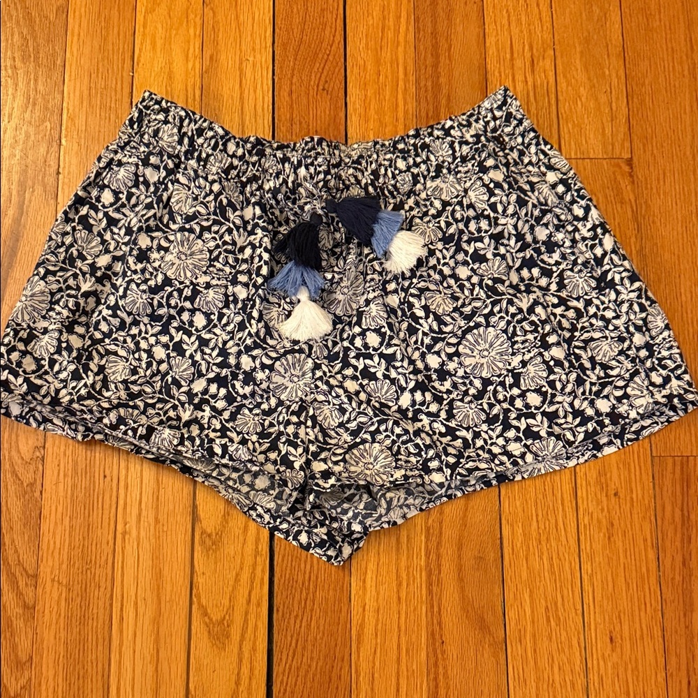 Vineyard Vines Navy Floral Pull-On Shorts with Tassels